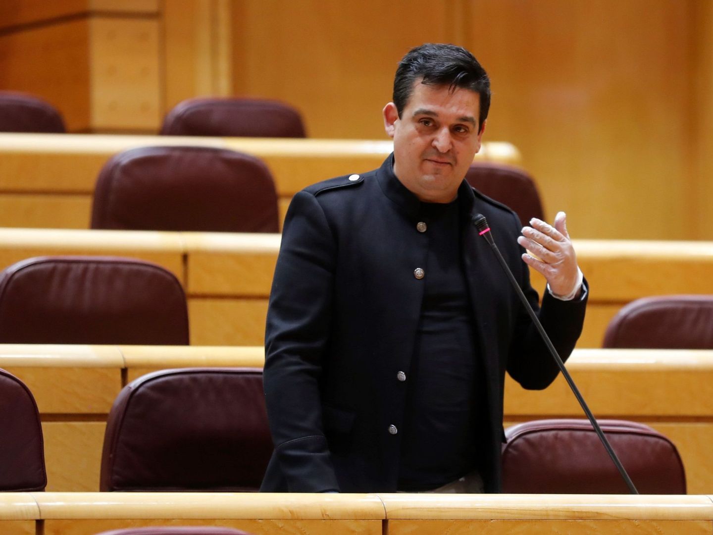 Mulet, senador valenciano de Compromís, ha hecho 10.000 preguntas en esta legislatura. (EFE)