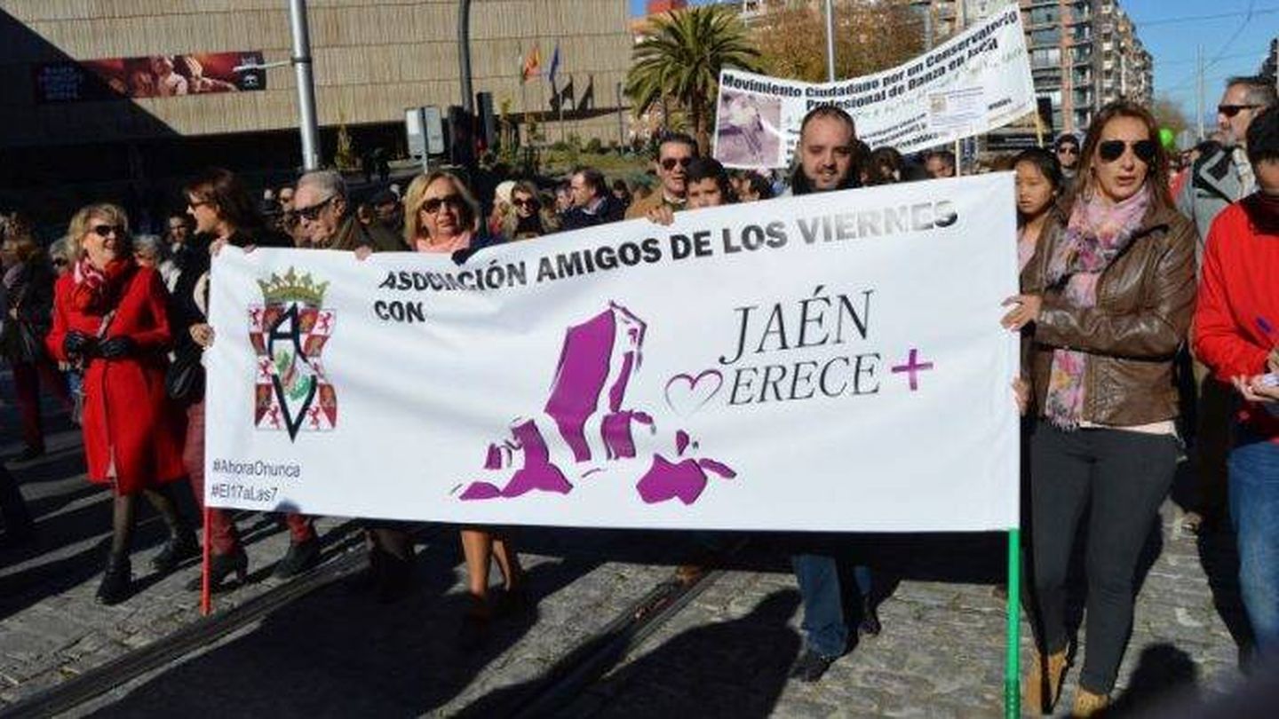 Manifestación de Jaén Merece Más.