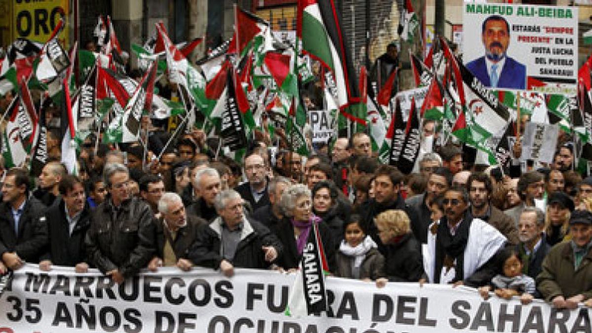 Miles de personas se manifiestan en Madrid a favor de los saharauis