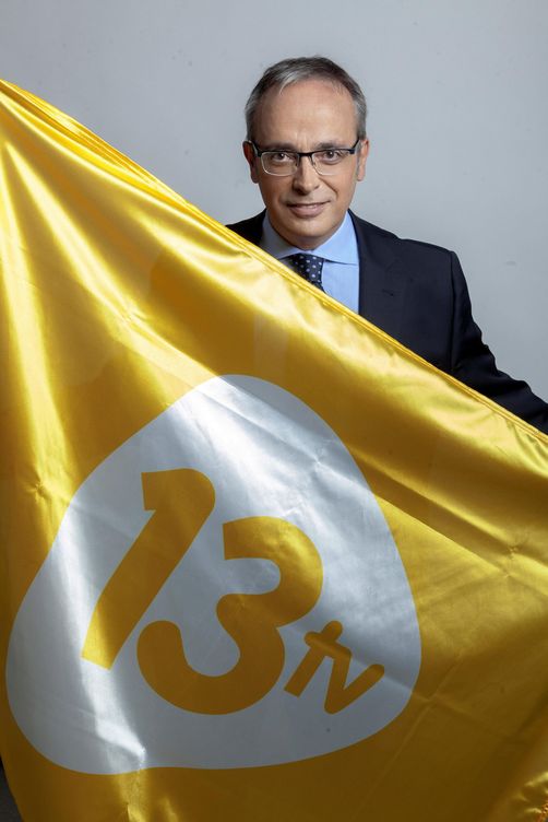 Alfredo Urdaci dirige los informativos de 13 TV. (EC)