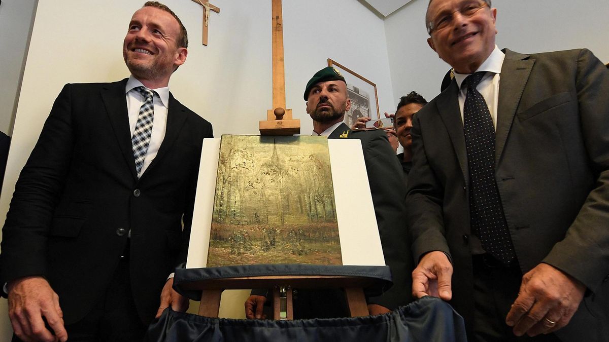 Recuperados dos cuadros de Van Gogh robados hace 14 años y que tenía la Camorra