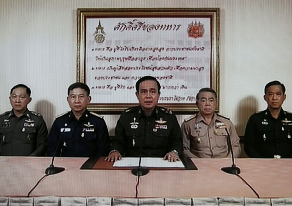 Foto: Imagen tomada de la televisión que muestra el golpe de Estado tailandés (Efe)