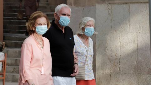 Fotos exclusivas: La reina Sofía, de paseo en Palma con dos de sus grandes amigos