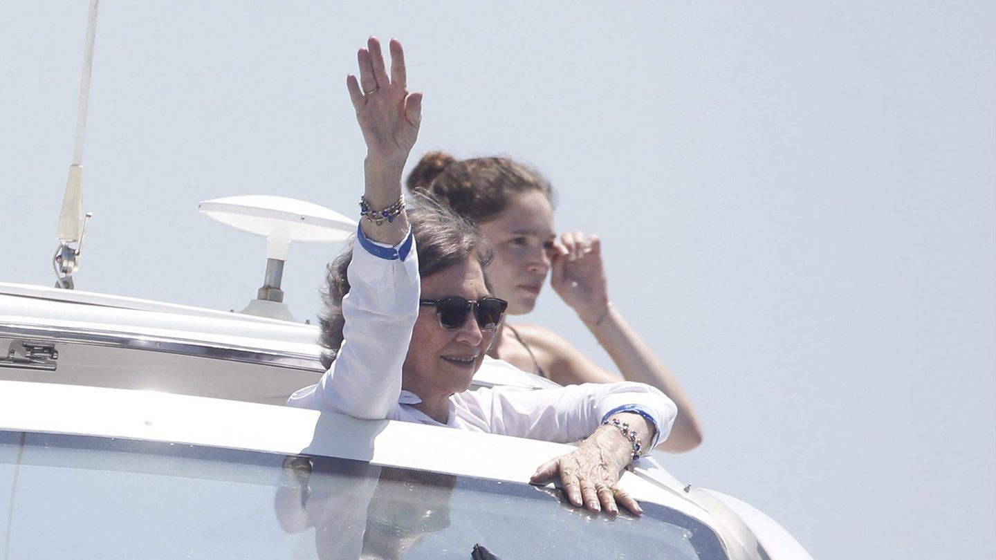 La reina Sofía en las regatas de Palma. (Cordon Press)