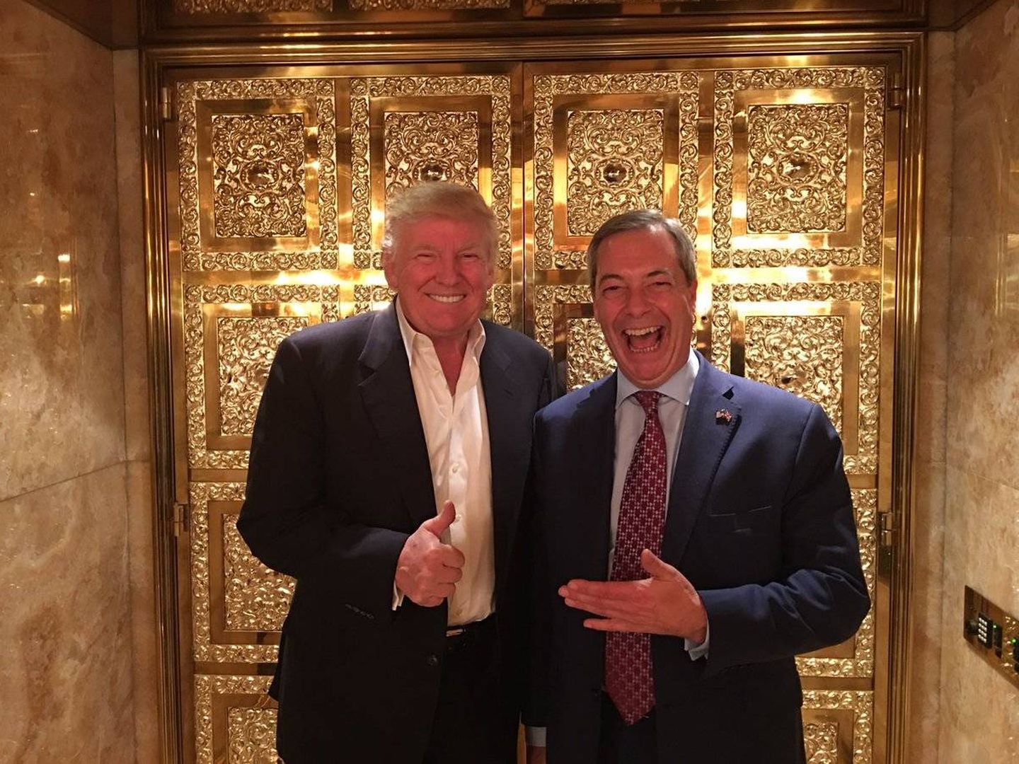 Trump y Nigel Farage. 