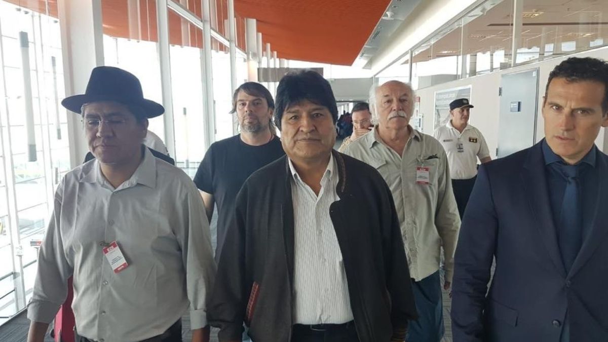 Evo Morales cambia México por la Argentina de Fernández: "A seguir luchando"