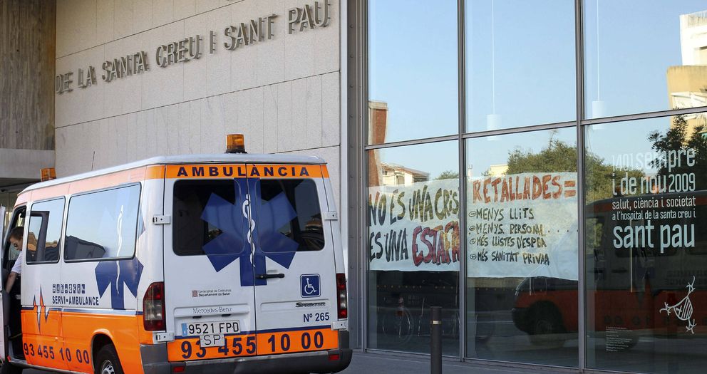 Fachada de la entrada del hospital de Sant Pau. (EFE)