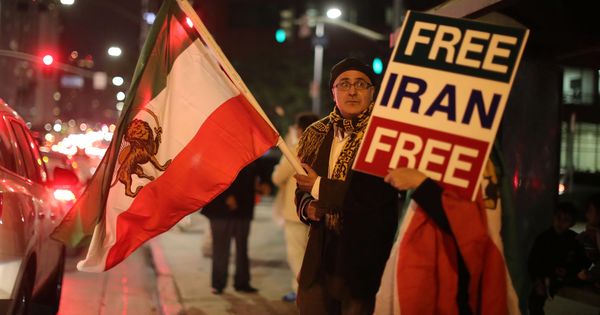 Foto: Protesta de exiliados iraníes en Los Angeles, el 3 de enero de 2018. (Reuters)