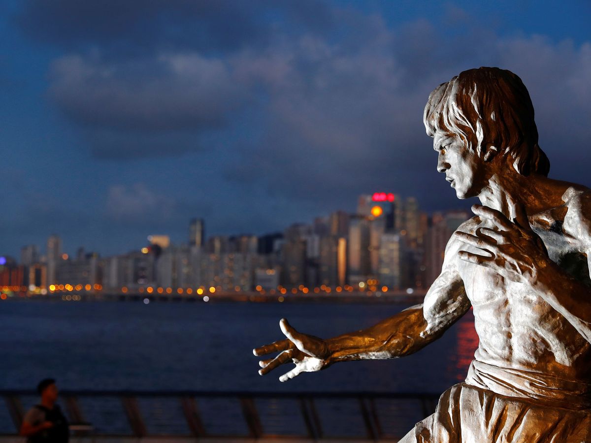 Foto: Estatua de Bruce Lee en Hong Kong (Reuters)