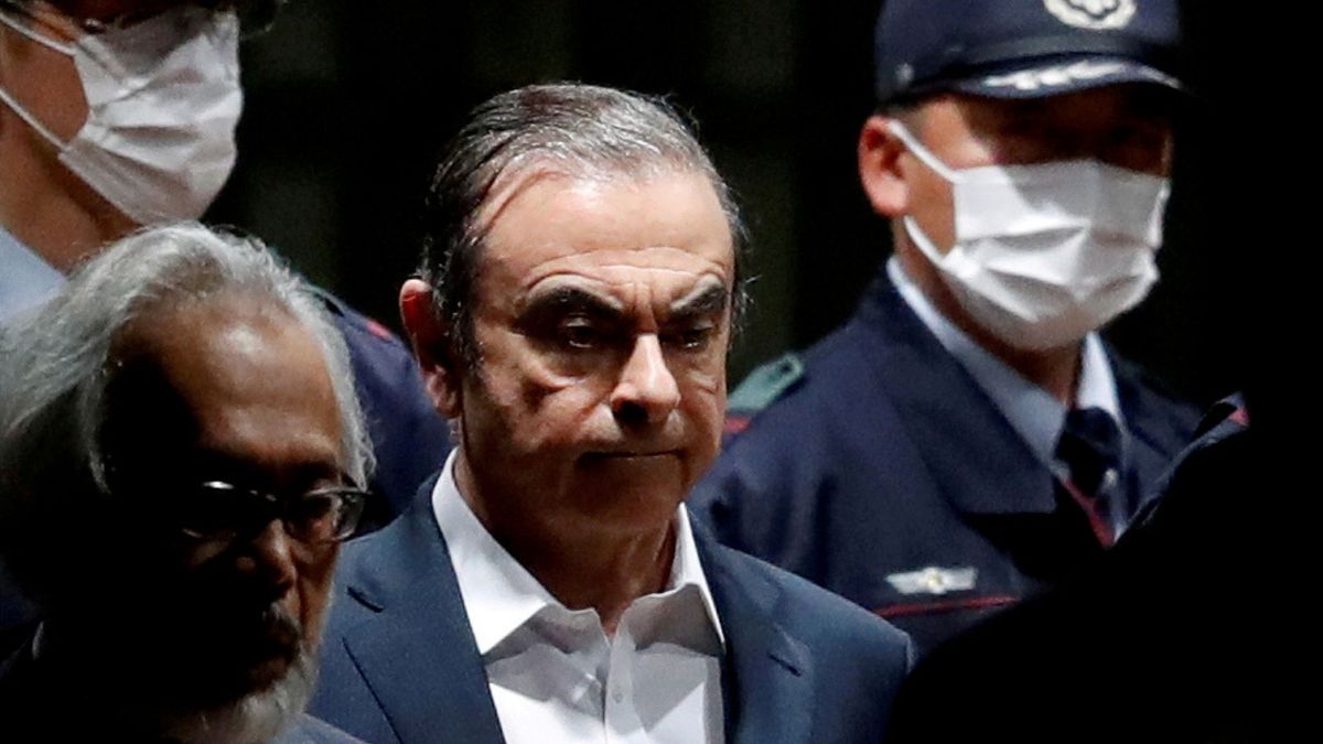 La ministra de Justicia japonesa tacha de "injustificable" la huida de Carlos Ghosn