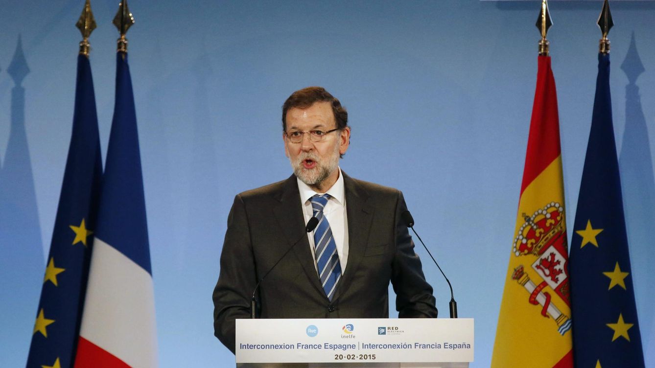 Foto: Mariano Rajoy, en la inauguración de la línea de interconexión eléctrica entre España y Francia. (REUTERS/Gustau Nacarino)