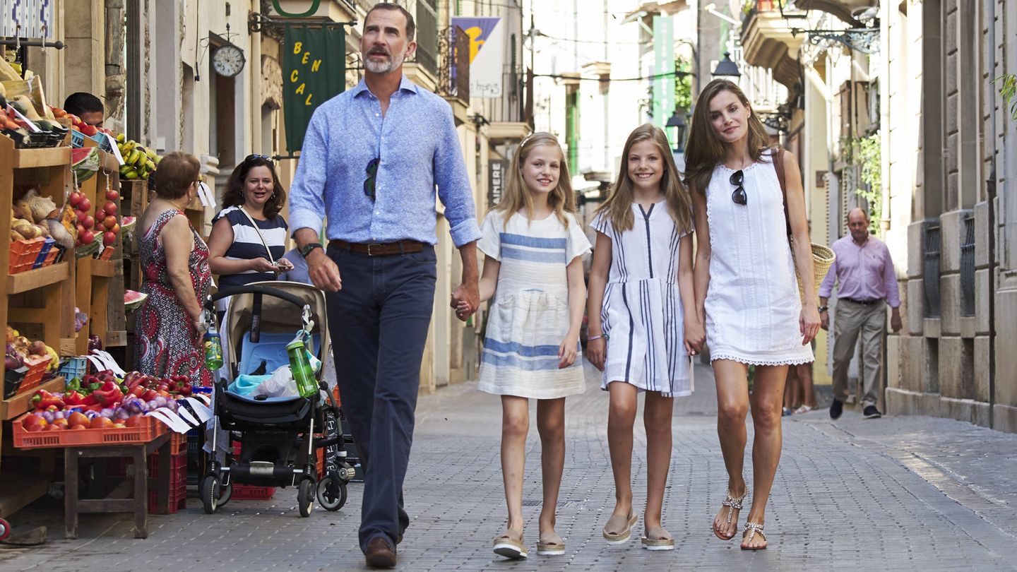 La familia real da un paseo por Palma de Mallorca. (Getty)