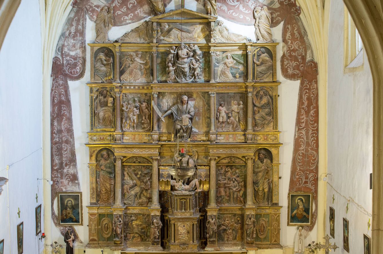 Retablo mayor de la iglesia de San Román, construido por Juan de Esparza en 1575. (EFE)
