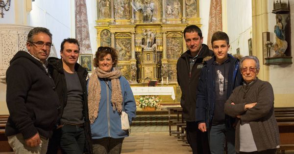 Foto: Los vecinos de Quintanilla de Riofresno (Burgos) se han propuesto restaurar su retablo mayor. (D. B.)