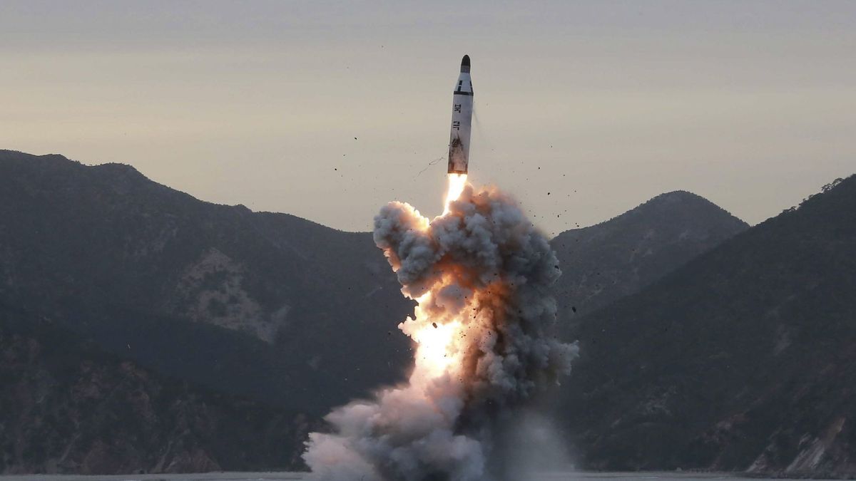 ¿Puede el "nuevo" misil de Corea del Norte alcanzar Alaska? 