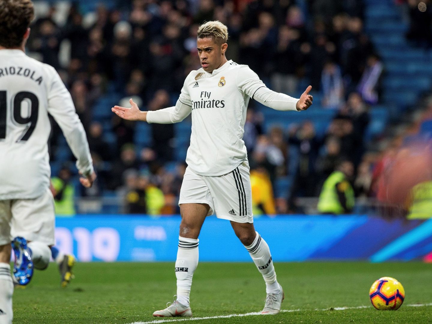Mariano celebra un gol con el Real Madrid. (EFE)
