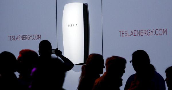Foto: Presentación de la primera batería de Tesla. (Reuters)
