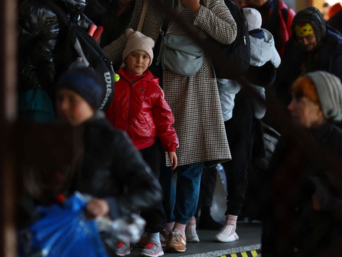 Foto: Refugiados llegando a Polonia. (Reuters/Hannah McKay)