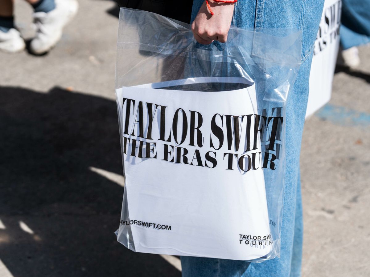 Foto: ¿Dónde están los puntos de 'merchandising' por los conciertos de Taylor Swift? Ubicación y horarios para comprar (Matias Chiofalo/Europa)