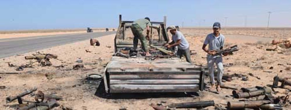 Foto: Libia mira hacia el laberinto de la transición mientras siguen los combates