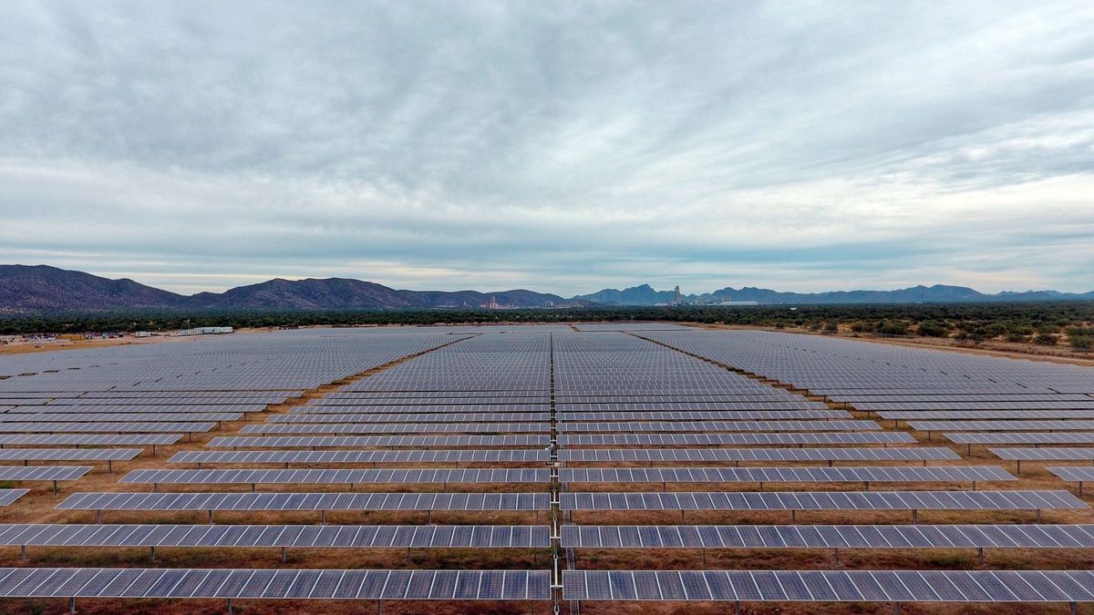 Iberdrola y Prosolia invertirán 850 millones en cinco parques solares en la Península
