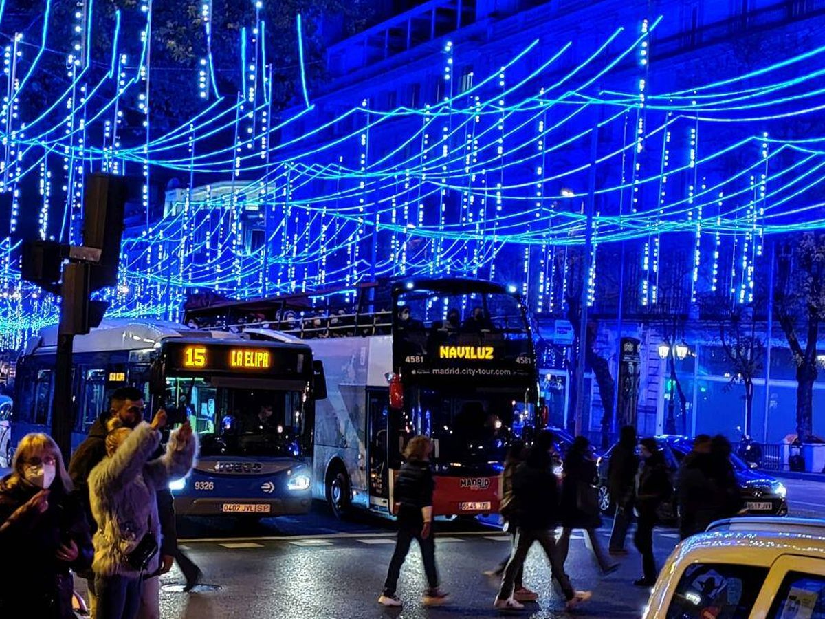 Foto: El autobús Naviluz vuelve a Madrid por Navidad: horario, recorrido, cuándo salen las entradas y precios (Ayuntamiento Madrid)