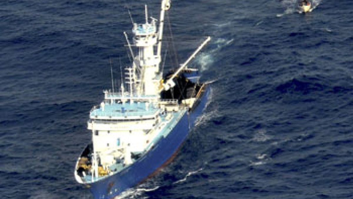 El Gobierno redobla los esfuerzos para liberar el Alakrana y traer a España a los piratas detenidos