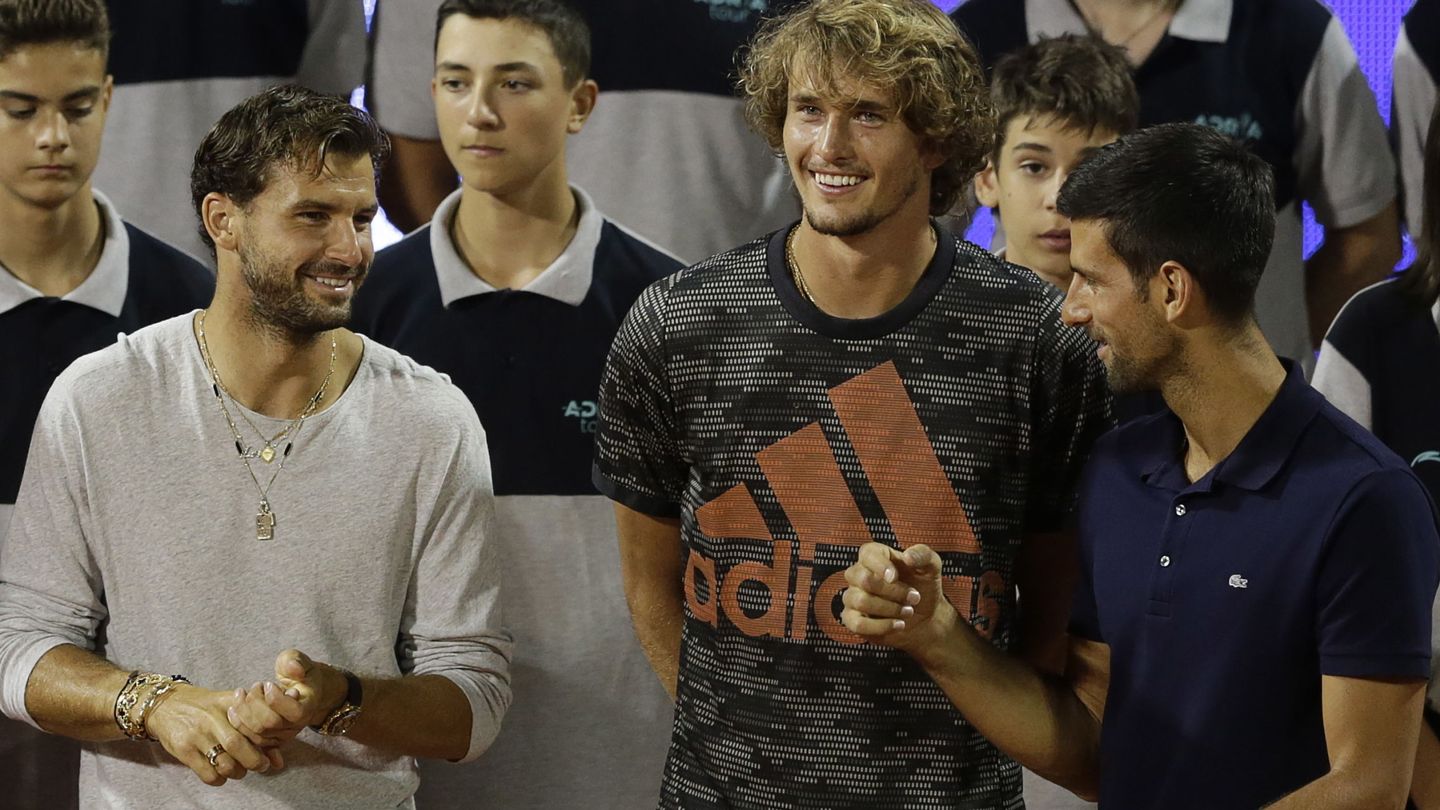 Dimitrov, Zverez y Djokovic bromean en el Adria Tour. (Reuters)