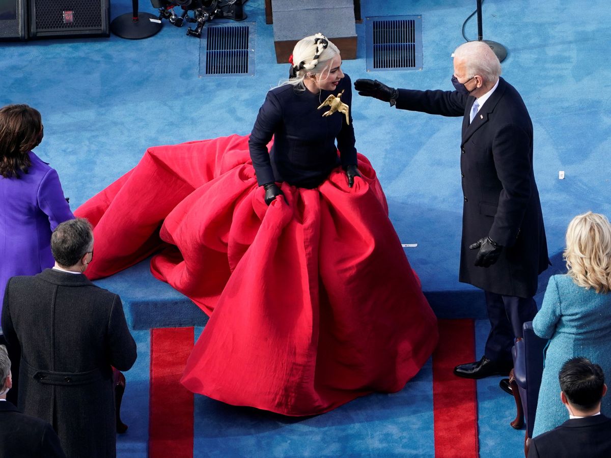 Foto: La cantante Lady Gaga y el presidente de EEUU, Joe Biden. (Reuters)