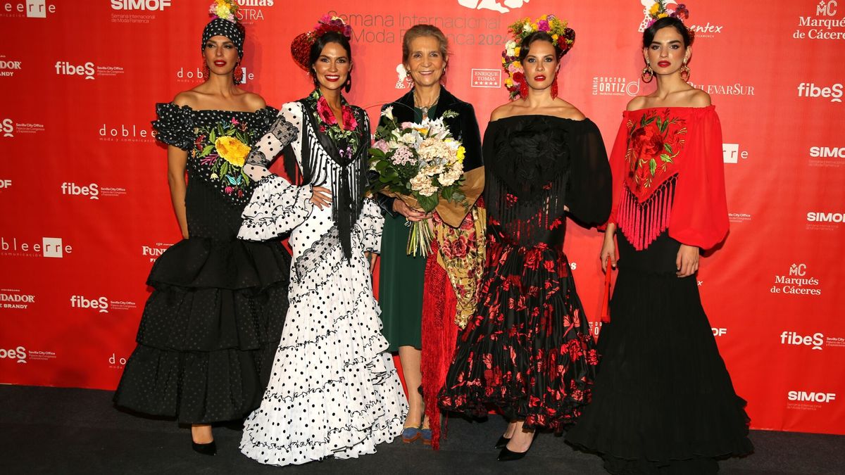 Complementos traje flamenca en negro y rojo - Acento Artesano