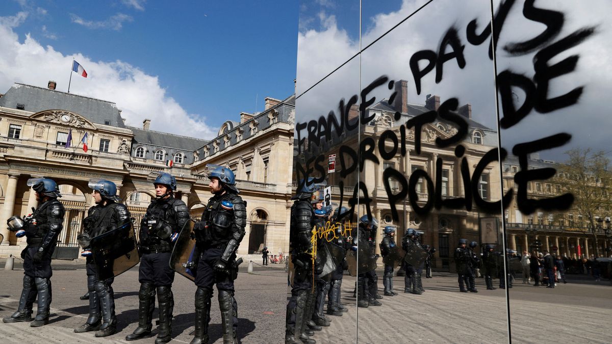 Francia se apaga: menos manifestantes protestan antes del dictamen de la reforma de las pensiones