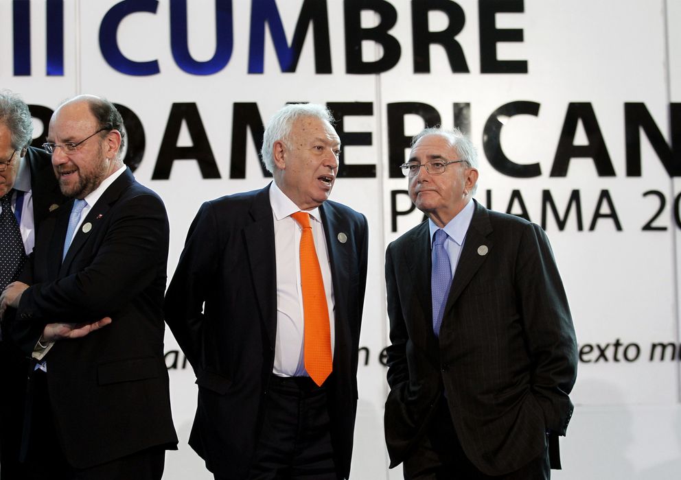 Foto: El ministro José Manuel García-Margallo (centro), con su colega portugués, Rui Machete (Efe)
