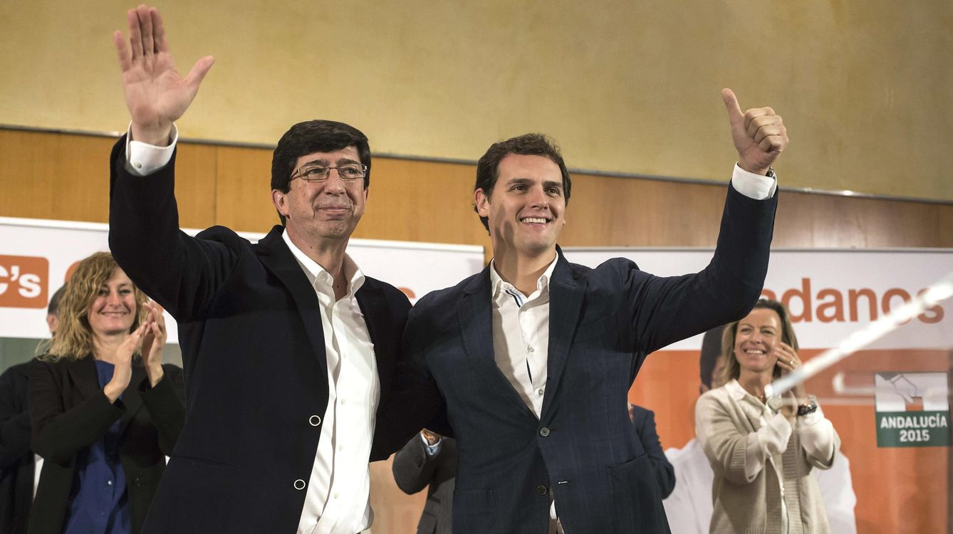Albert Rivera junto al candidato de Ciudadanos a la Junta, Juan Marín. (Efe)