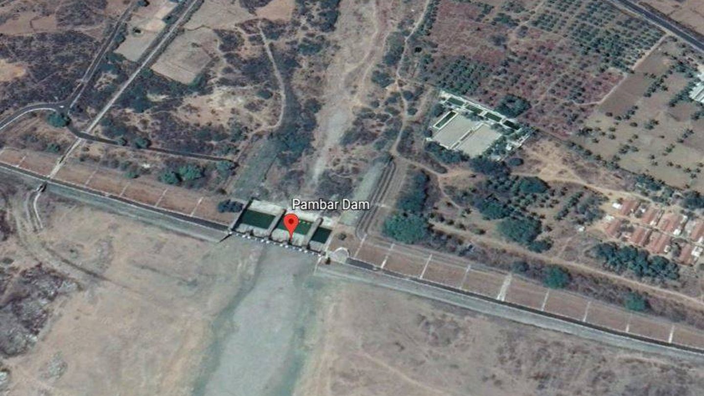 Presa de Pambar, al sur de India, donde cayeron al agua los cuatro miembros de la familia. (Google Earth)