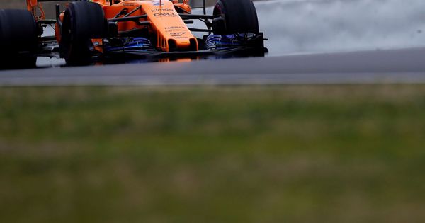 Foto: Tras el estreno de Fernando Alonso, este martes fue el turno de Stoffel Vandoorne. (EFE)