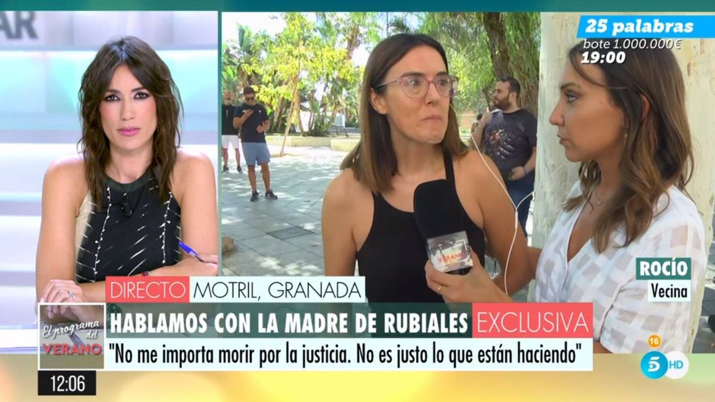 Patricia Pardo y Rocío, vecina de Motril, en 'Ana Rosa'. (Mediaset España)