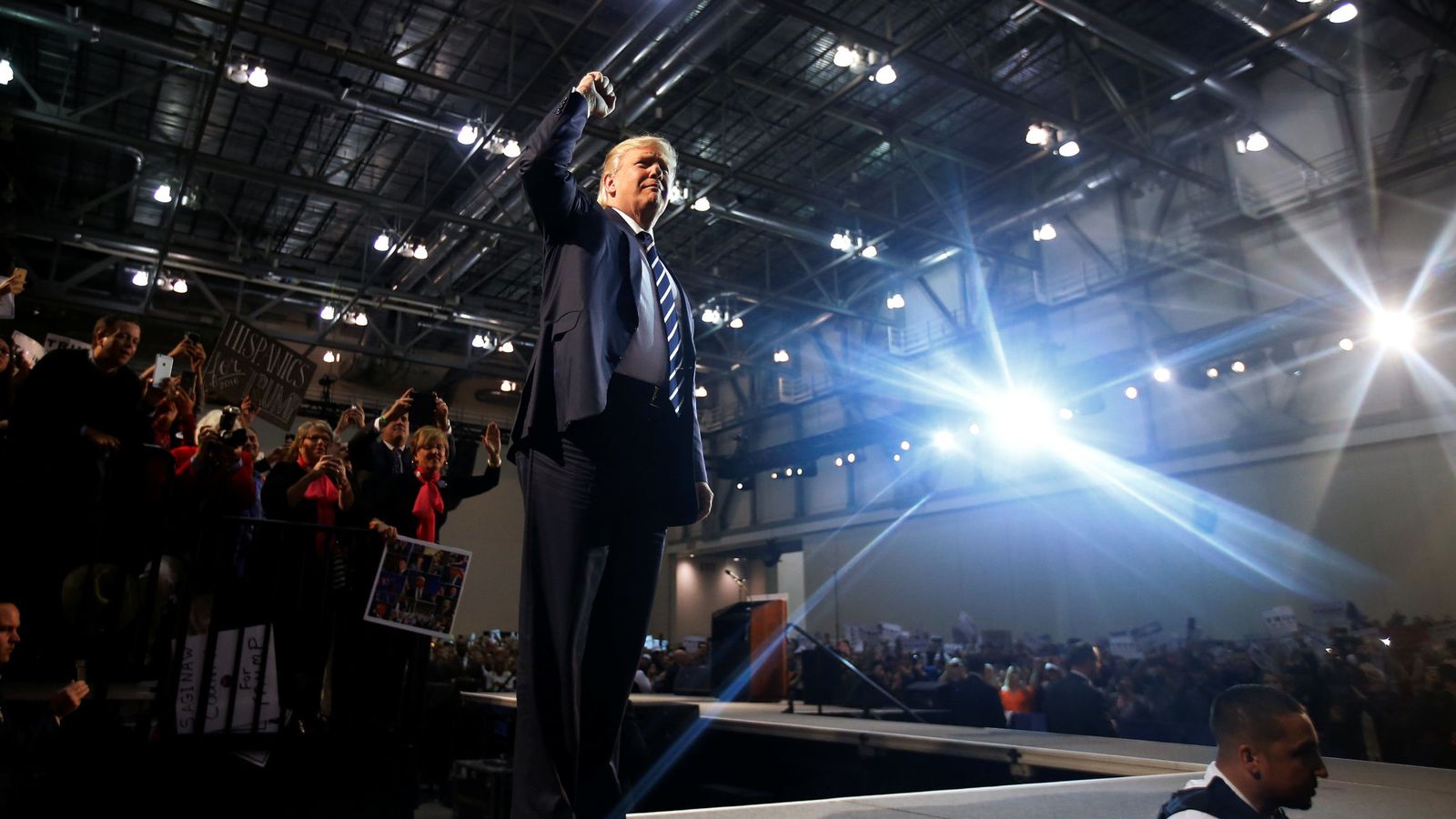Foto: Donald Trump durante un evento de cierre de campaña en Michigan, el 8 de noviembre de 2016 (Reuters)