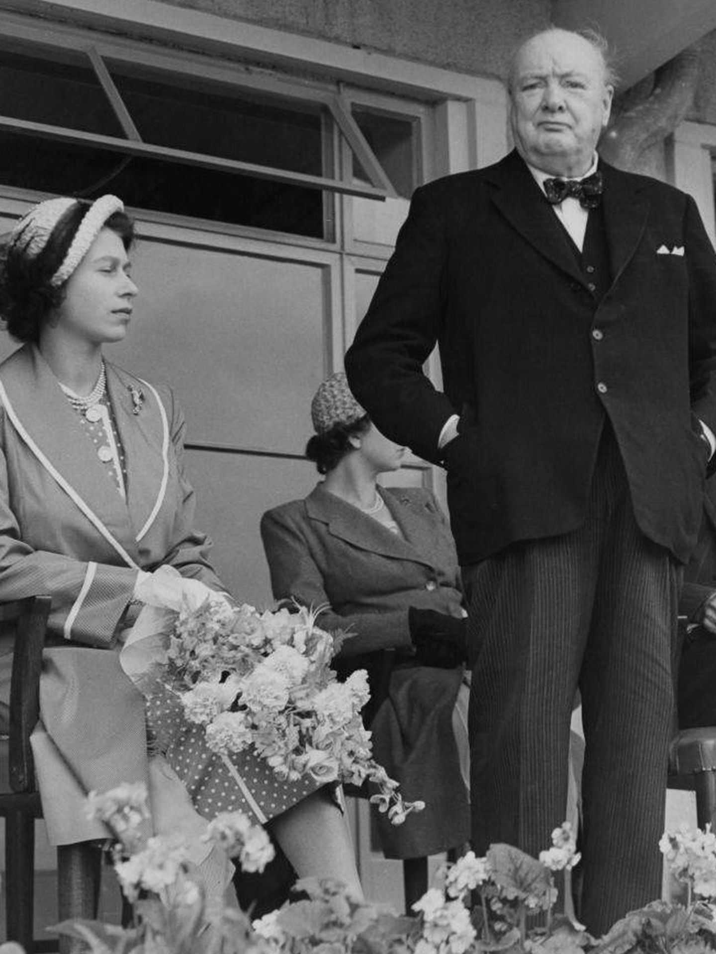 Winston Churchill e Isabel II en 1951. (Getty)