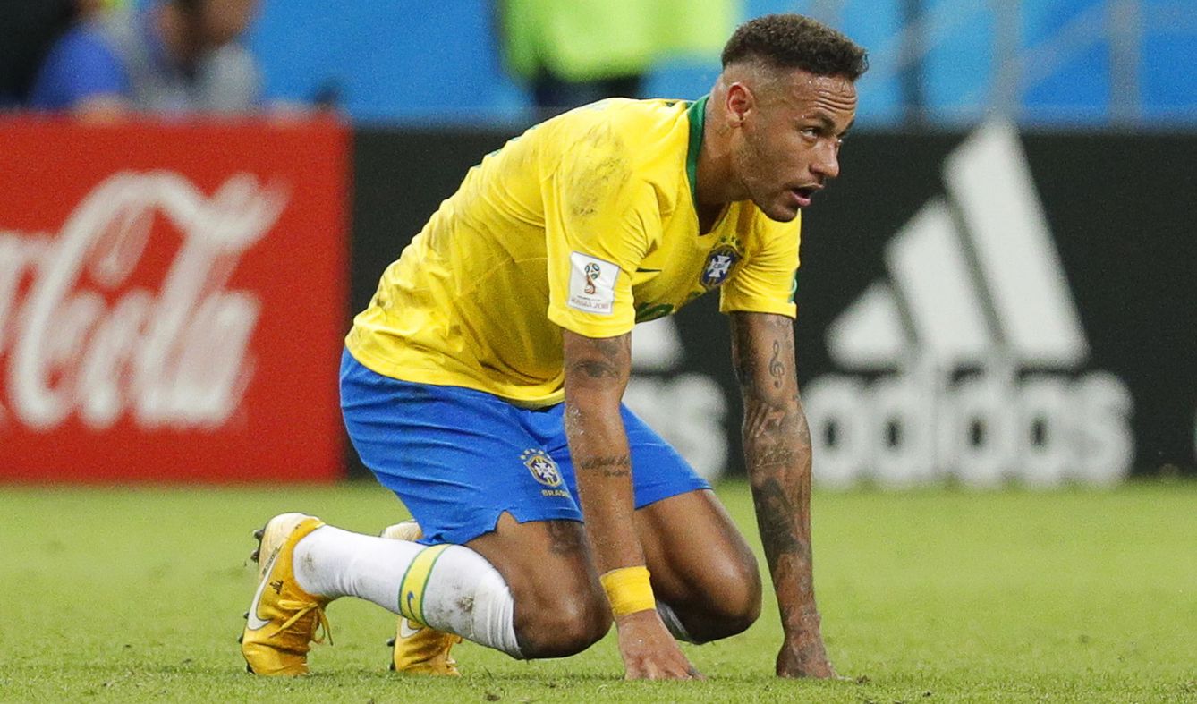 Neymar, decepcionado tras perder ante Bélgica en cuartos de final. (EFE)