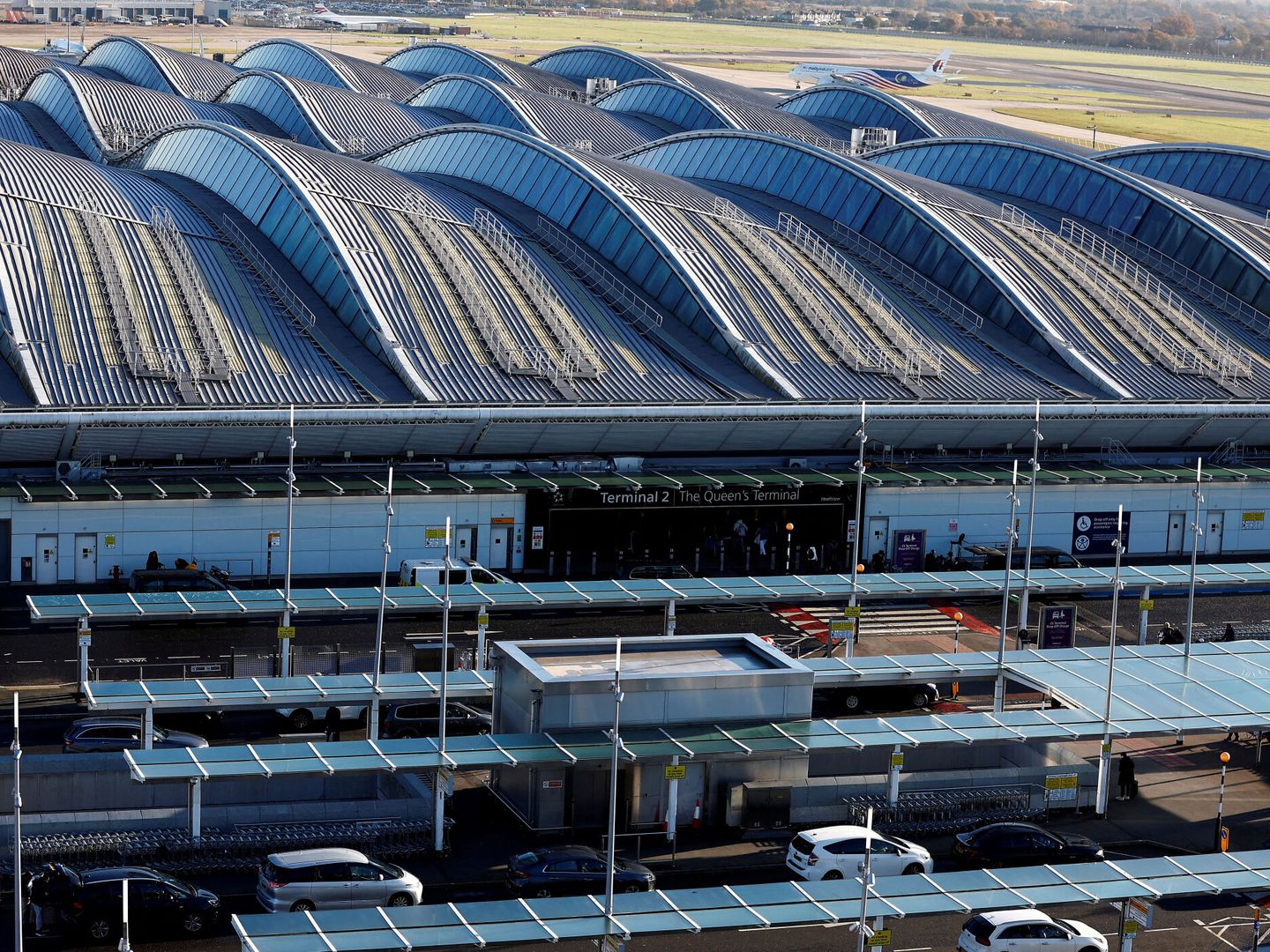 Terminal 2 The Queen's Terminal, en el aeropuerto de Heathrow, Londres.  (Reuters/Peter Nicholls)
