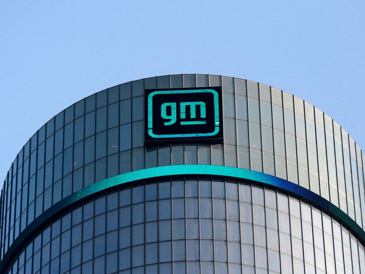 Foto: El logo de General Motors, en una sede de la compañía. (Reuters/Rebecca Cook)