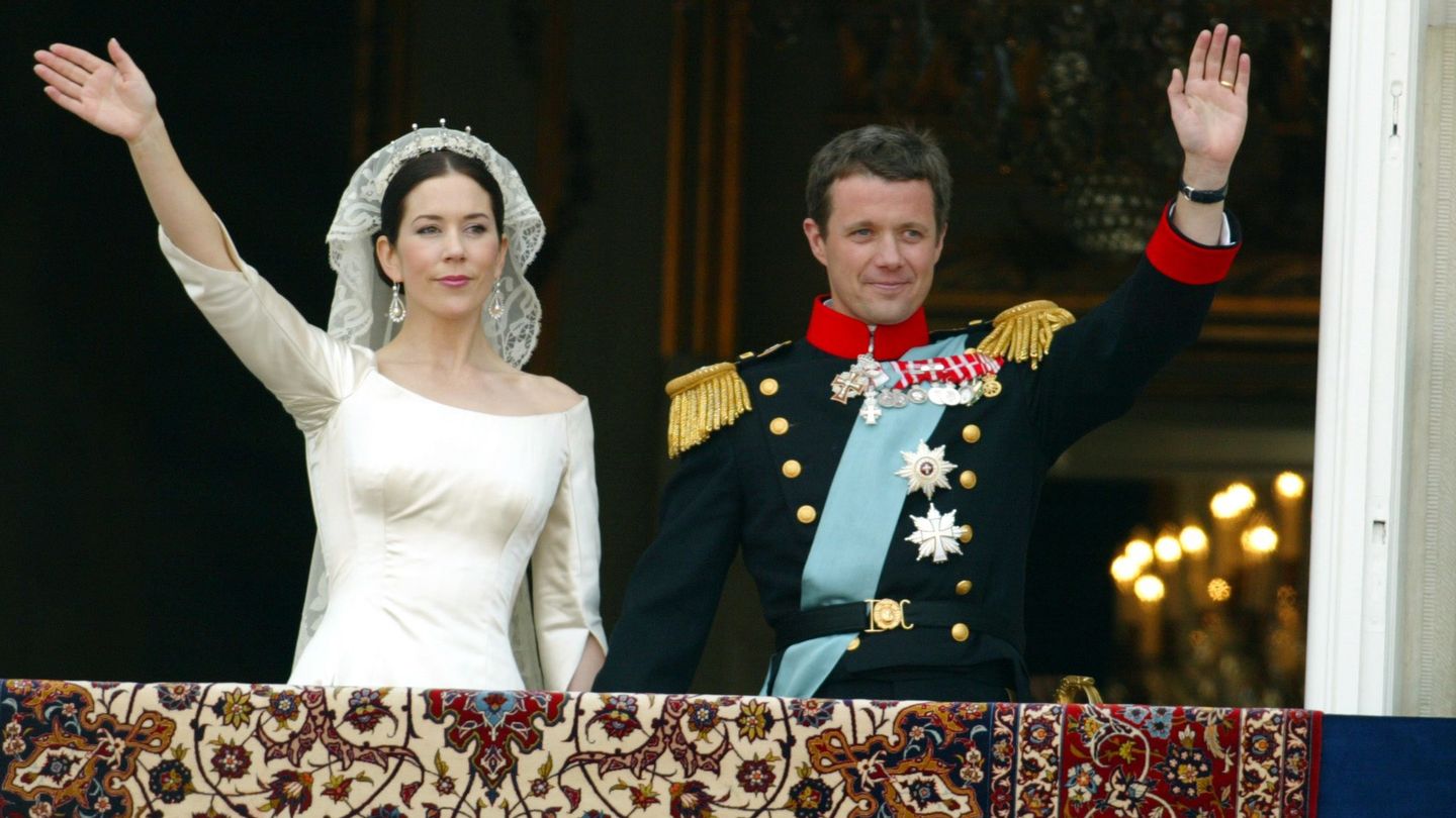 Los príncipes Federico y Mary de Dinamarca tras su boda (Gtres)