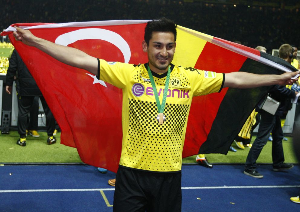 Foto: Ilkay Gundogan celebra un título ganado con el Borussia Dortmund