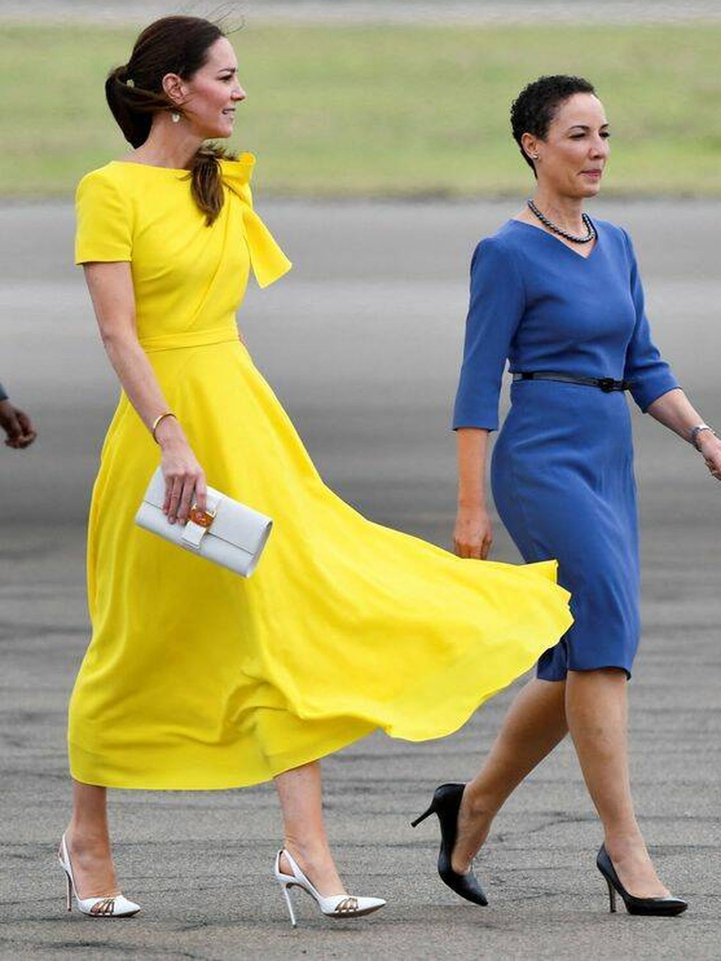 La duquesa de Cambridge, en su llegada a Jamaica. (Reuters/Toby Melville)