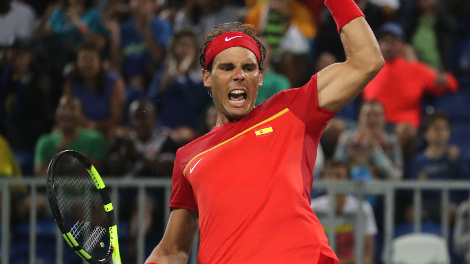 Foto:  El tenista español Rafael Nadal celebra su victoria ante los argentinos Juan Martín Del Potro y Máximo Gónzalez. (EFE)