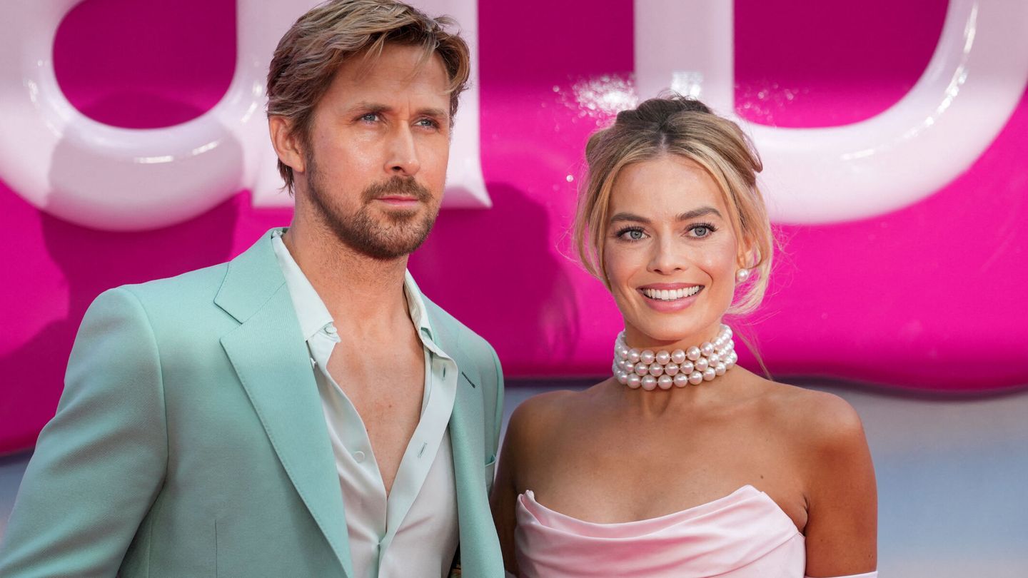 Margot Robbie and Ryan Gosling en la premier europea de 'Barbie' en Londres. (REUTERS/Maja Smiejkowska)