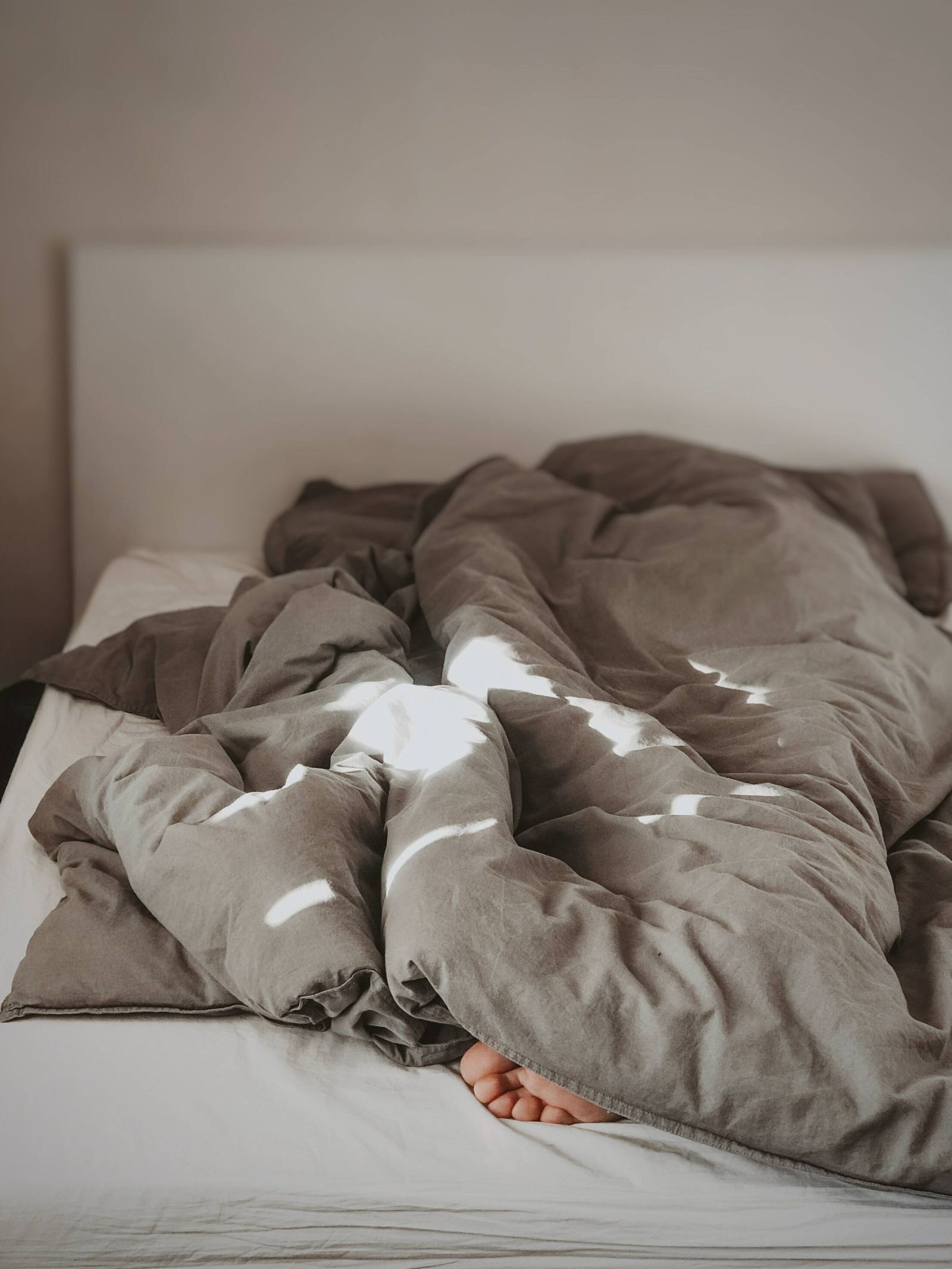 La falta de sueño puede generar problemas metabólicos. (Unsplash/Rehina Sultanova)