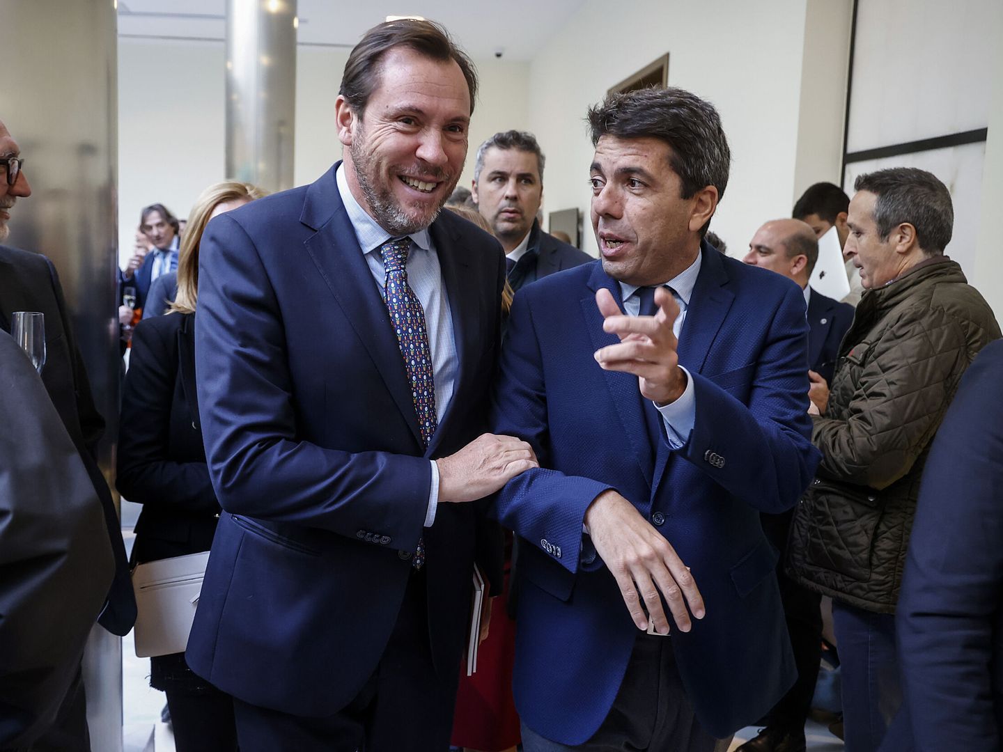 Óscar Puente y Carlos Mazón. (Rober Solsona/Europa Press)