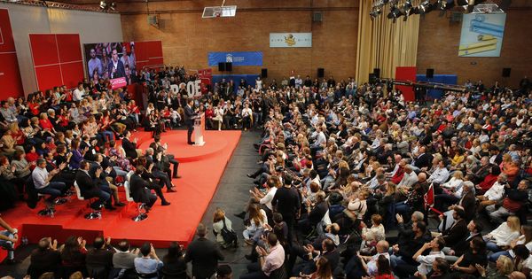 Foto: Pedro Sánchez, durante su intervención tras el comité federal del PSOE de este 10 de noviembre, en el polideportivo El Arroyo de Fuenlabrada. (Inma Mesa | PSOE)