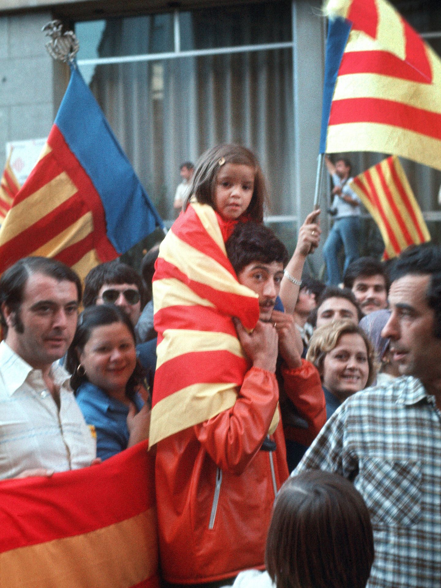 El 9 de octubre de 1977 Valencia congregó a 600.000 manifestantes demandando un Estatuto. (Cameraman)